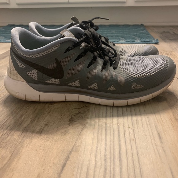 Nike free run shoes - Picture 3 of 4